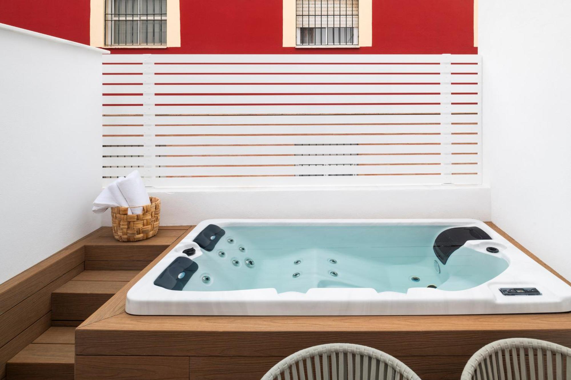 Magno Apartments Santa Clara - Private Terraces With Jacuzzi Sevilla Buitenkant foto